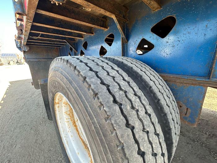 Used HARD TO FIND TANDEM TRI T800 4596T PICKER TRUCK AND HIGHBOY