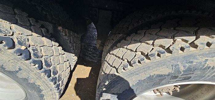 Used LOW HOUR MILEAGE KENWORTH VACUUM TRUCK