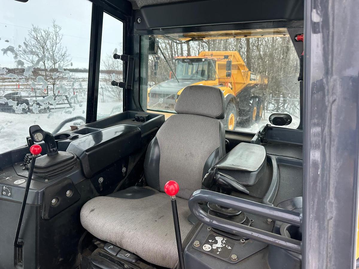 Used CONTRUCTION EQUIPMENT PACKAGE " WILL SEPARATE " EXCAVATORS , DOZERS , ROCK TRUCKS