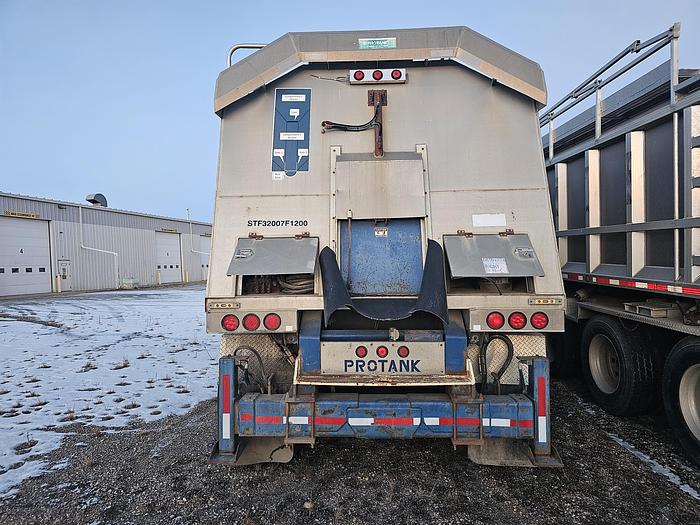 Used Stargate live floor