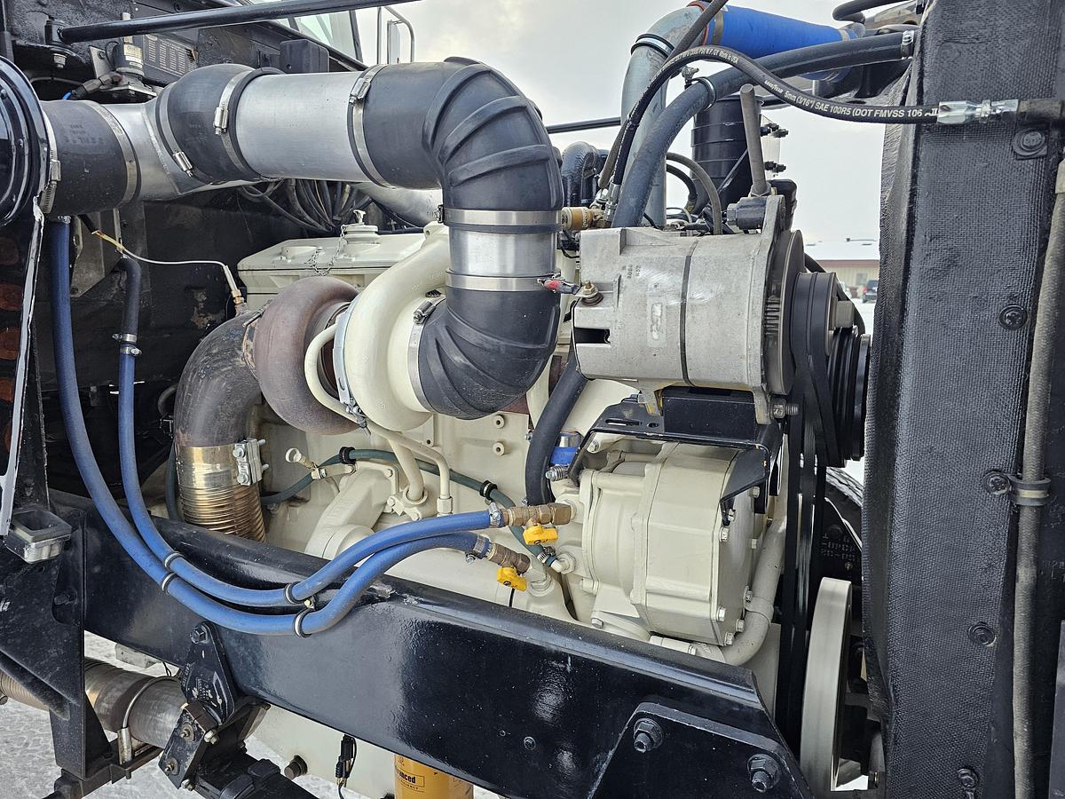 Used 1 owner 1986 PETE 359 6X4