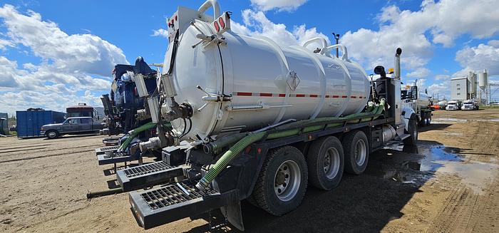 Used LOW HOUR MILEAGE KENWORTH VACUUM TRUCK