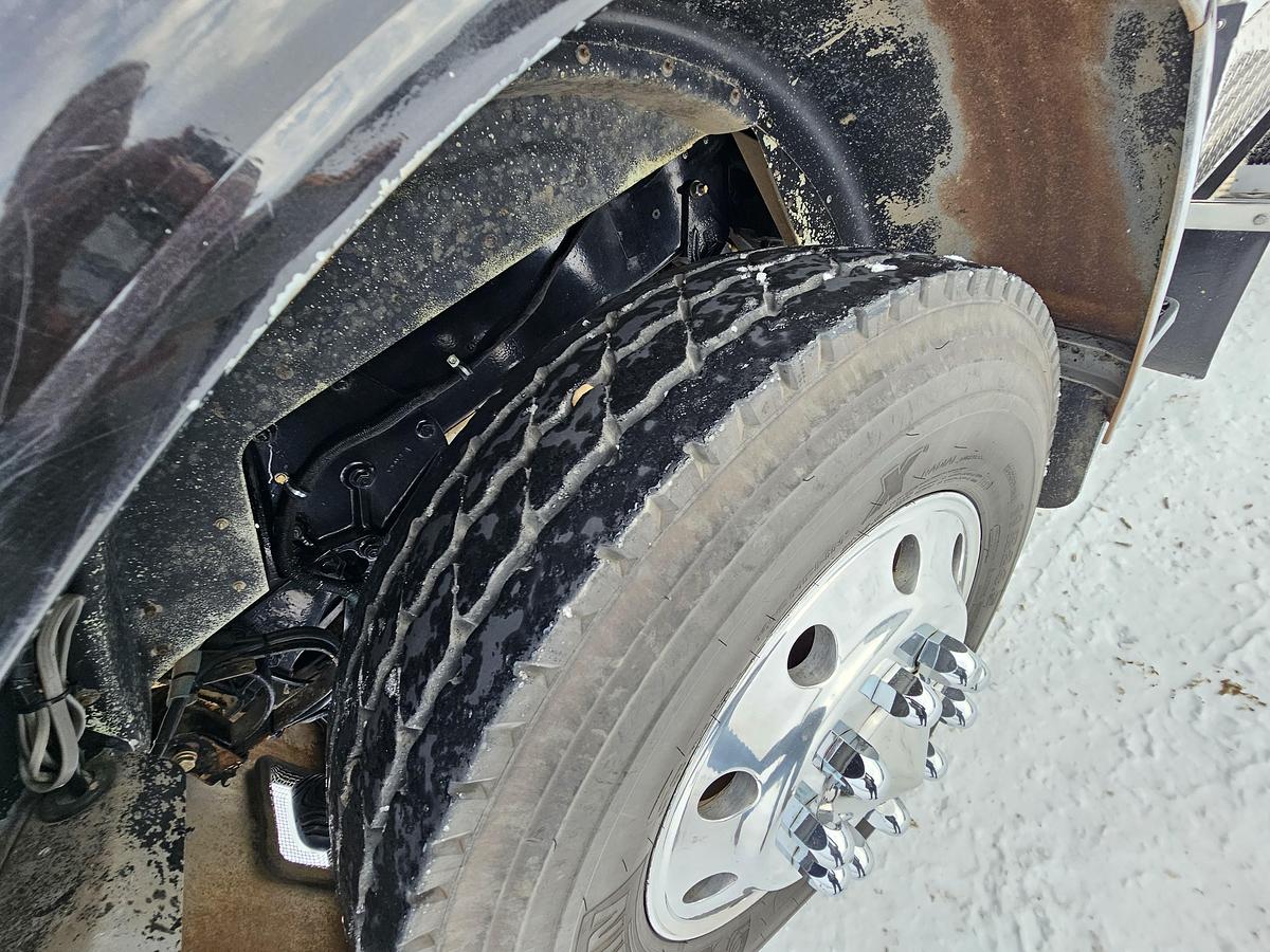 Used 1 owner 1986 PETE 359 6X4