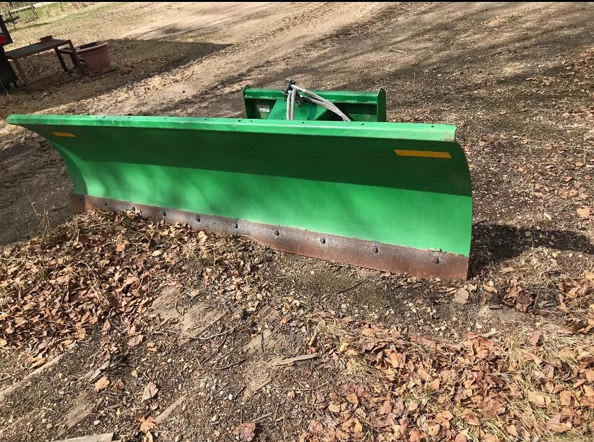 Used JOHN DEERE 6130D