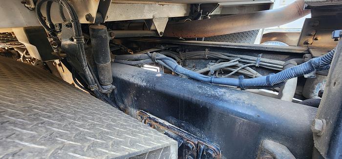 Used MANITEX CRANE 45110T 45 TON LOW MILEAGE