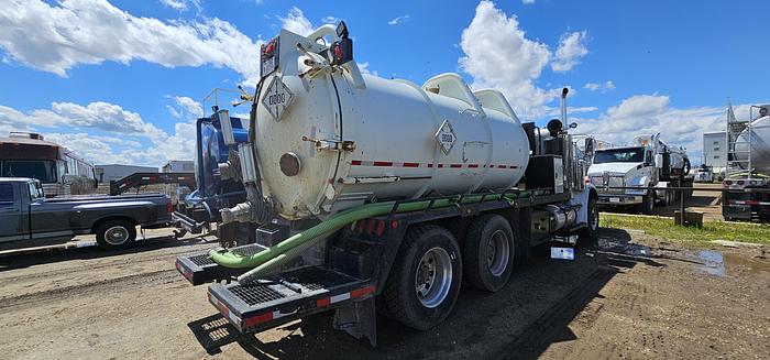 Used CAT STRAIGHT VAC