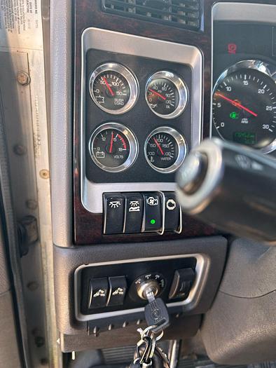 Used HARD TO FIND TANDEM TRI T800 4596T PICKER TRUCK AND HIGHBOY