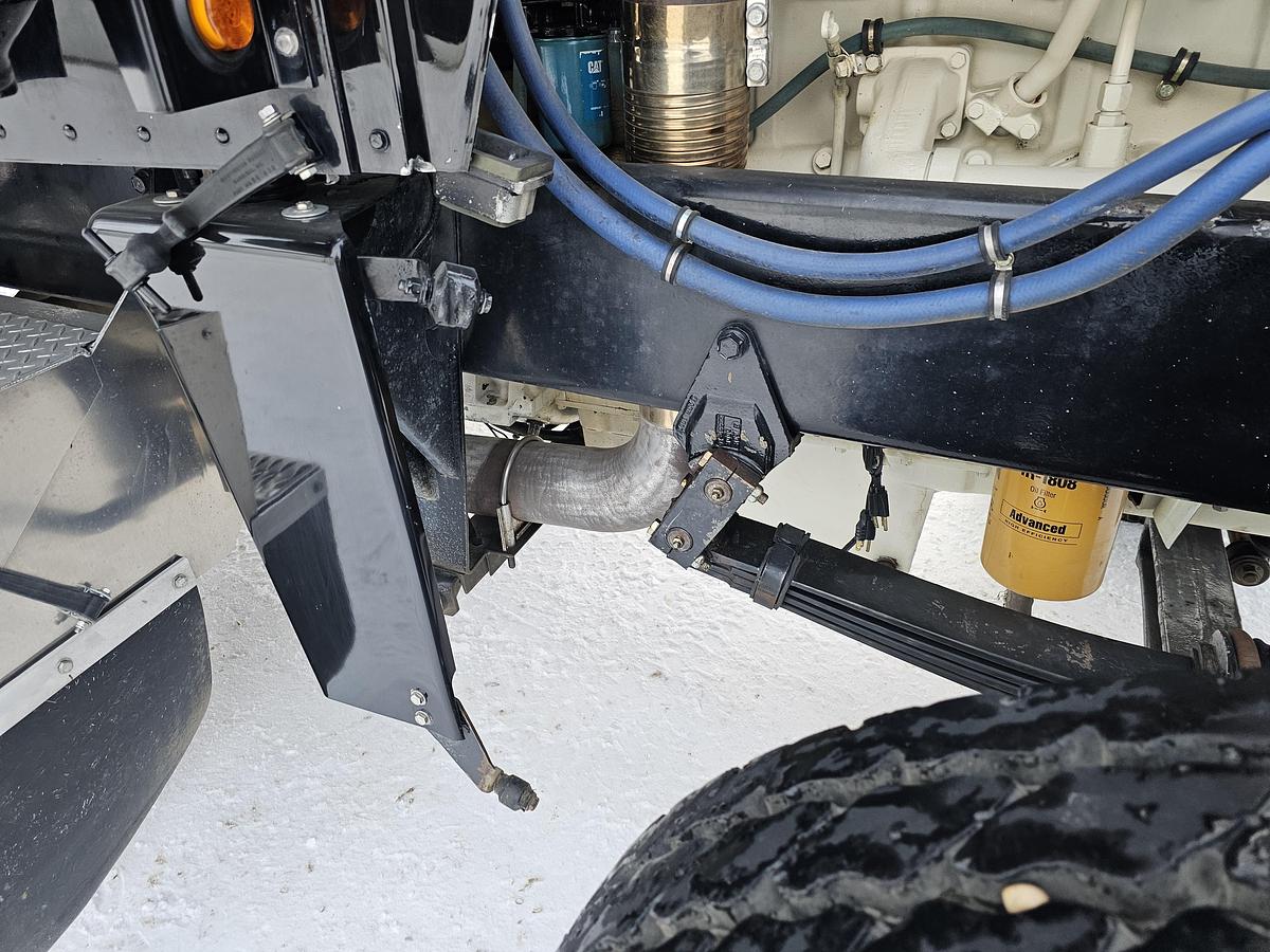 Used 1 owner 1986 PETE 359 6X4