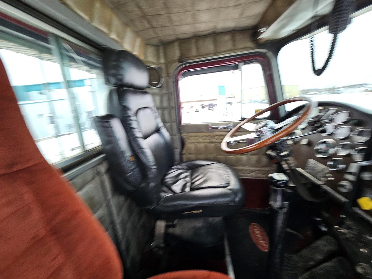 Used 1 owner 1986 PETE 359 6X4