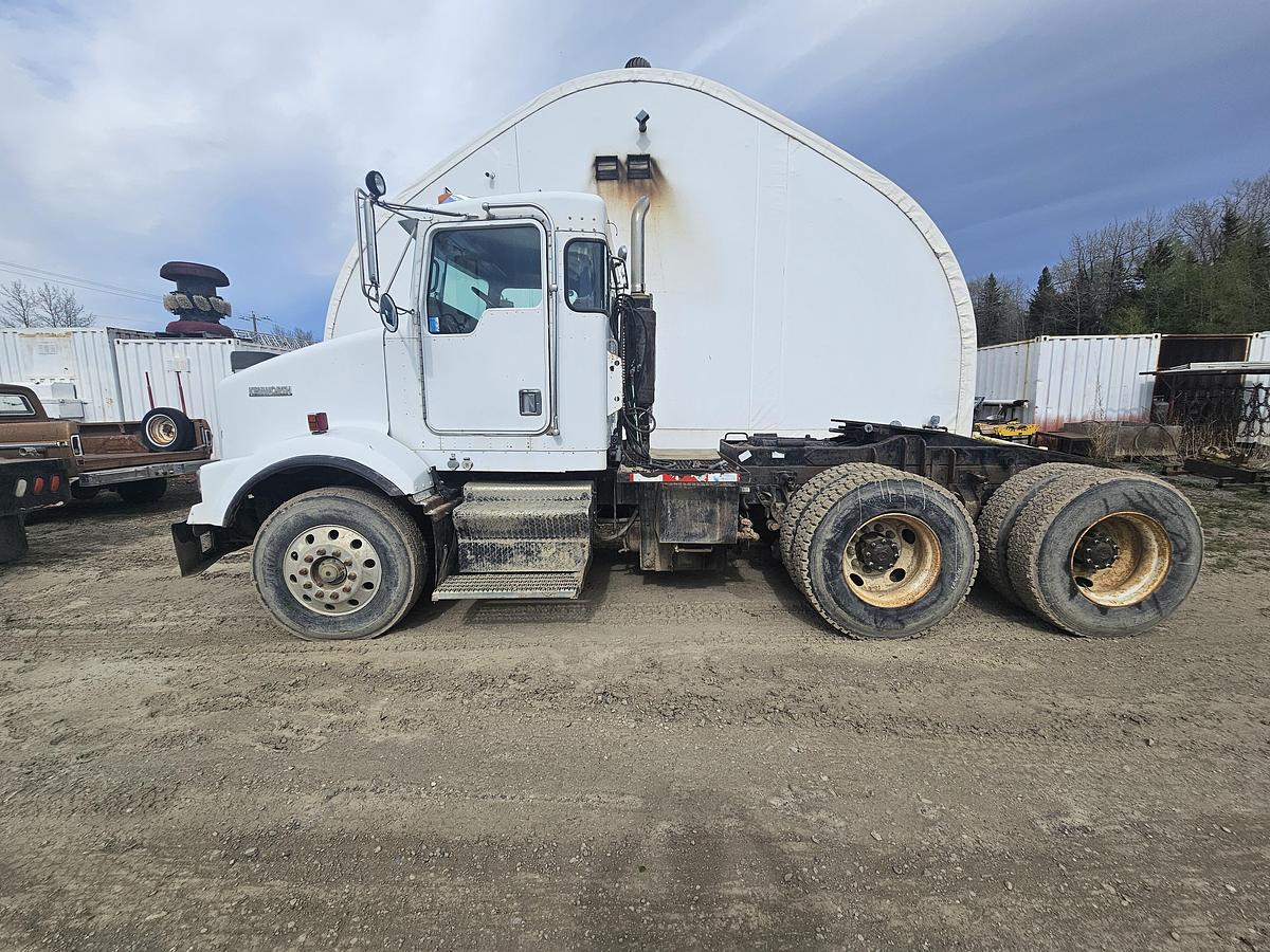 Used YARD TRACTOR AUTO