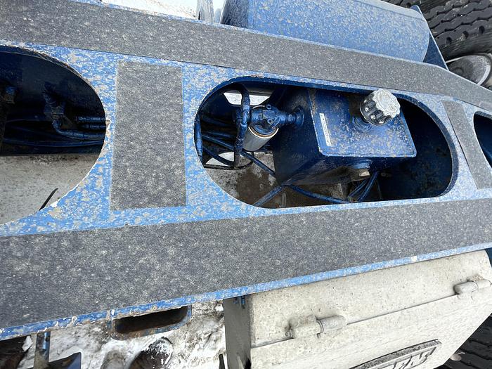 Used ASPEN 60 TON 16 WHEELER FOLDING NECK