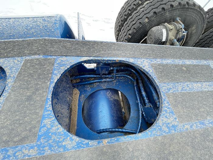 Used ASPEN 60 TON 16 WHEELER FOLDING NECK