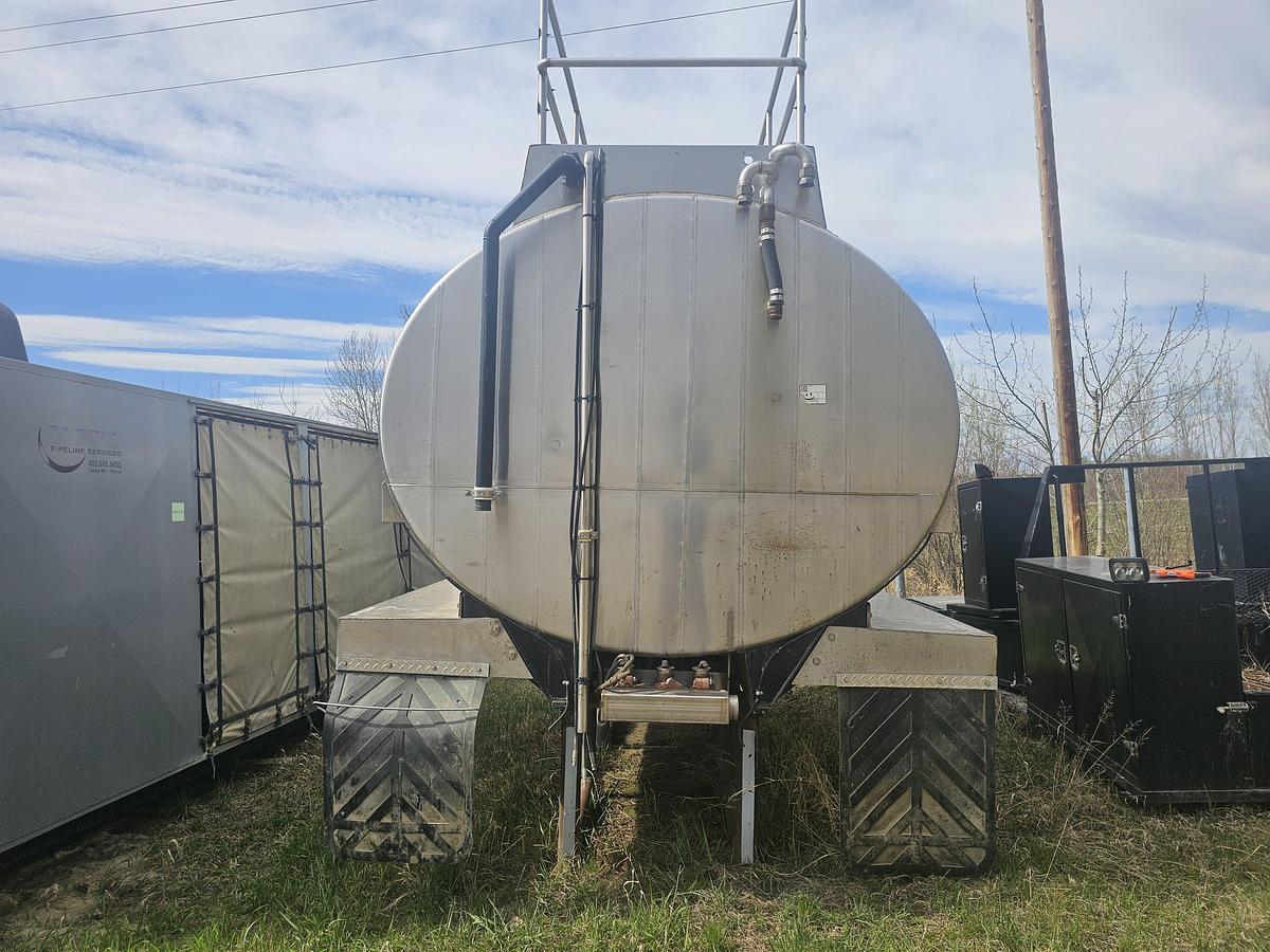 Used STANLESS STEEL WATER TANK 3 COMPARTMENT