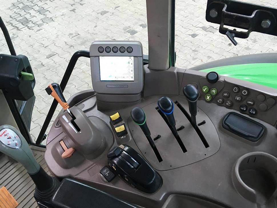 Used John Deere 6630 Premium - Tractor - 2010