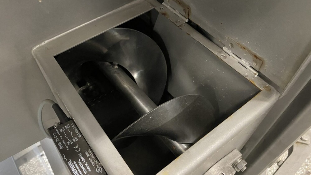 Used Hiwell pre-duster flouring machine 400mm