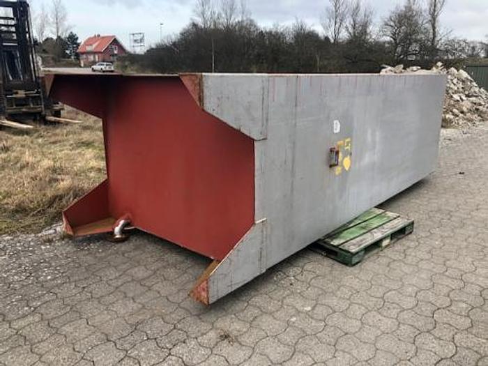 Brugt 13500 liters jerntank