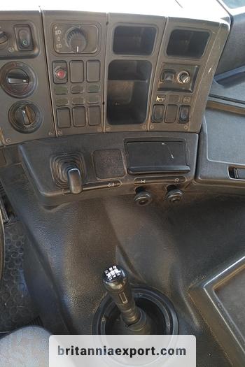 Used 1993 SCANIA P93 H 250 6X2 air con flatbed truck