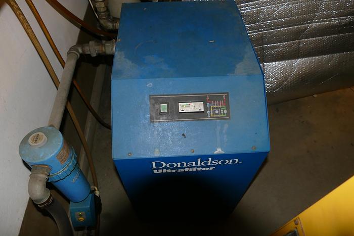 Used 2010 Donaldson 0150AB1117A