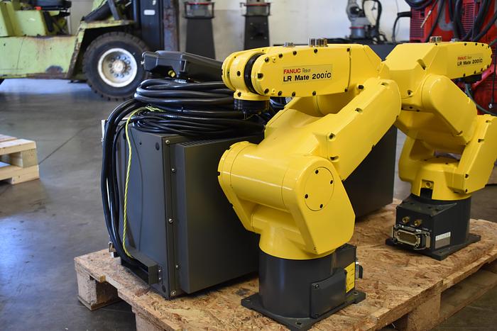 Refurbished Fanuc LR Mate 200iC Industrial Robot with R-30ia Controller