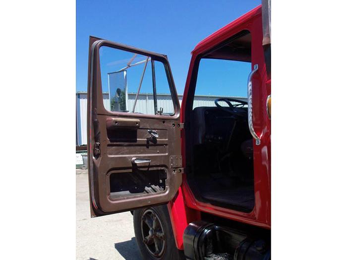 Used 1987 International 1654