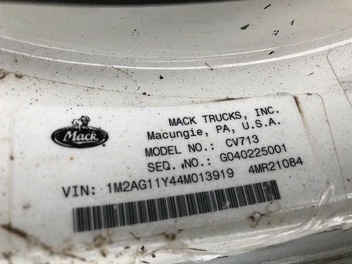 Used 2004 Mack CV713