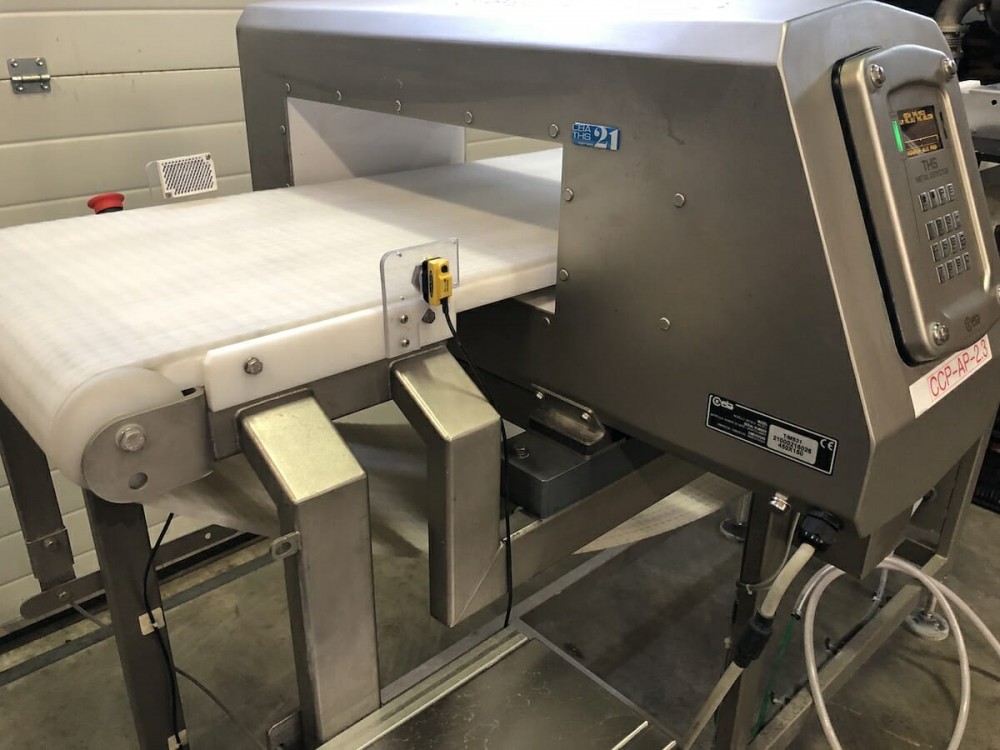 Used Ceia THS 21 metal detector