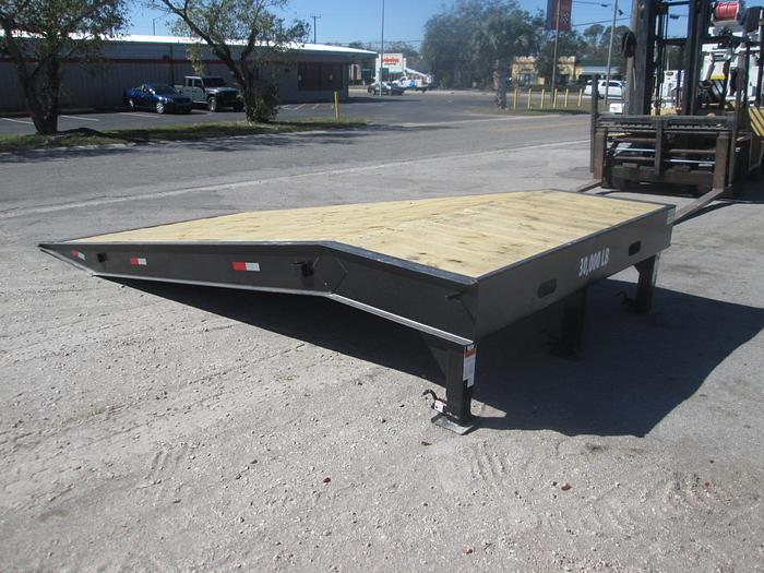 New 8'x20' Loading Ramp