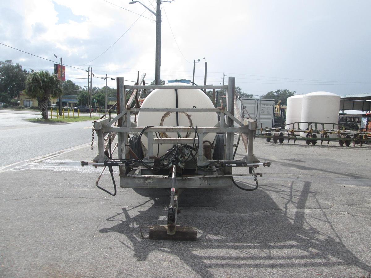 Used 1000 Gallon Kennco Fertilizer Sprayer