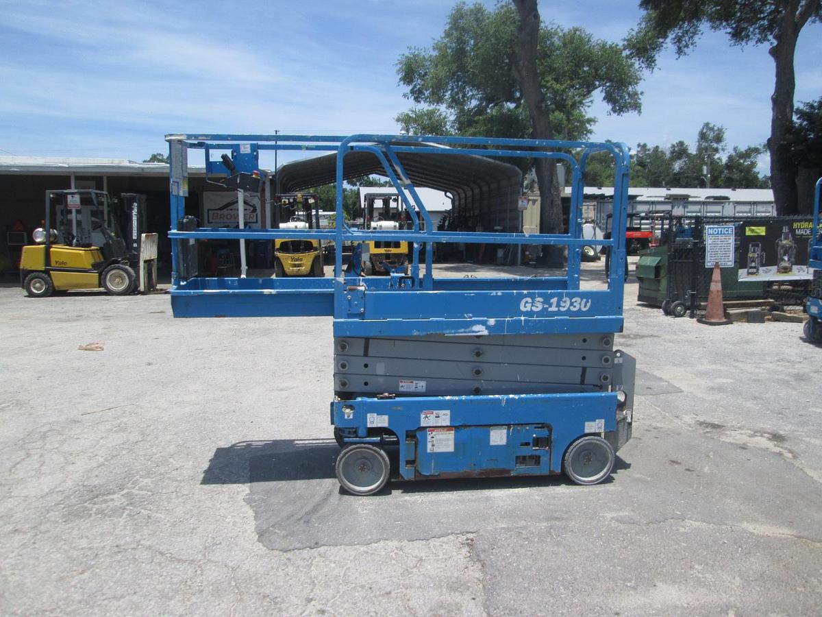 Used 2019 Genie GS1930 Scissor Lift