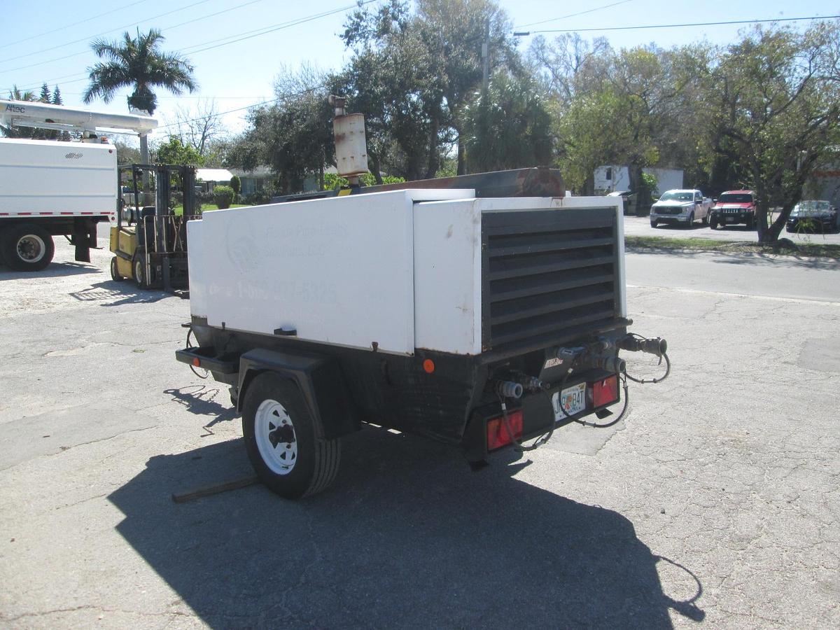 Used 2005 Atlas Copco XAS 186 DD Portable Air Compressor