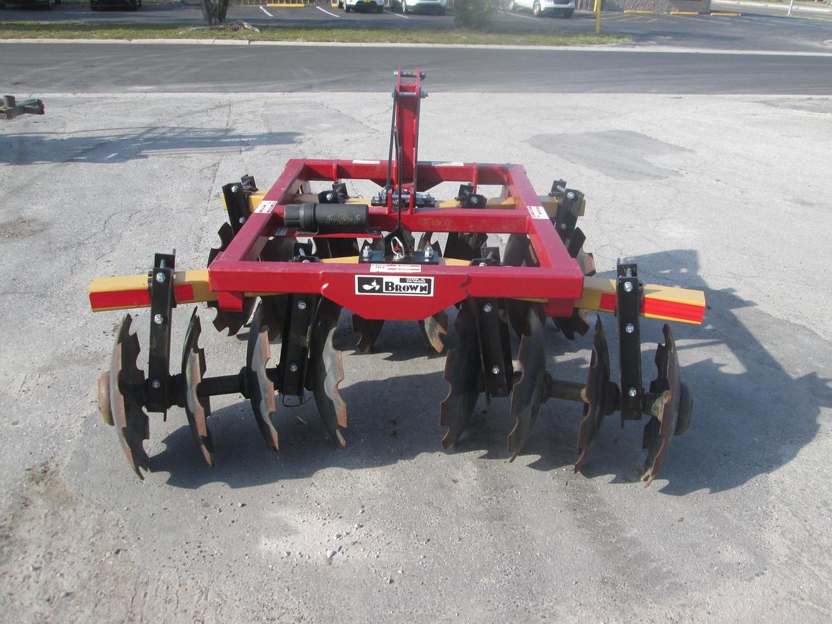 Used Brown 6' 3 Point Disc