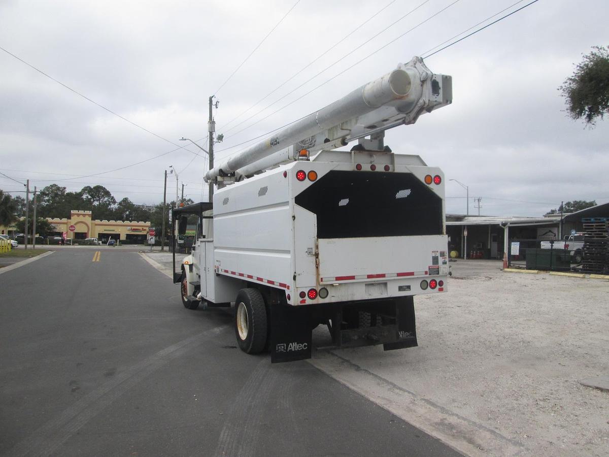 Used 2007 International 4300 Chipper Bucket Truck
