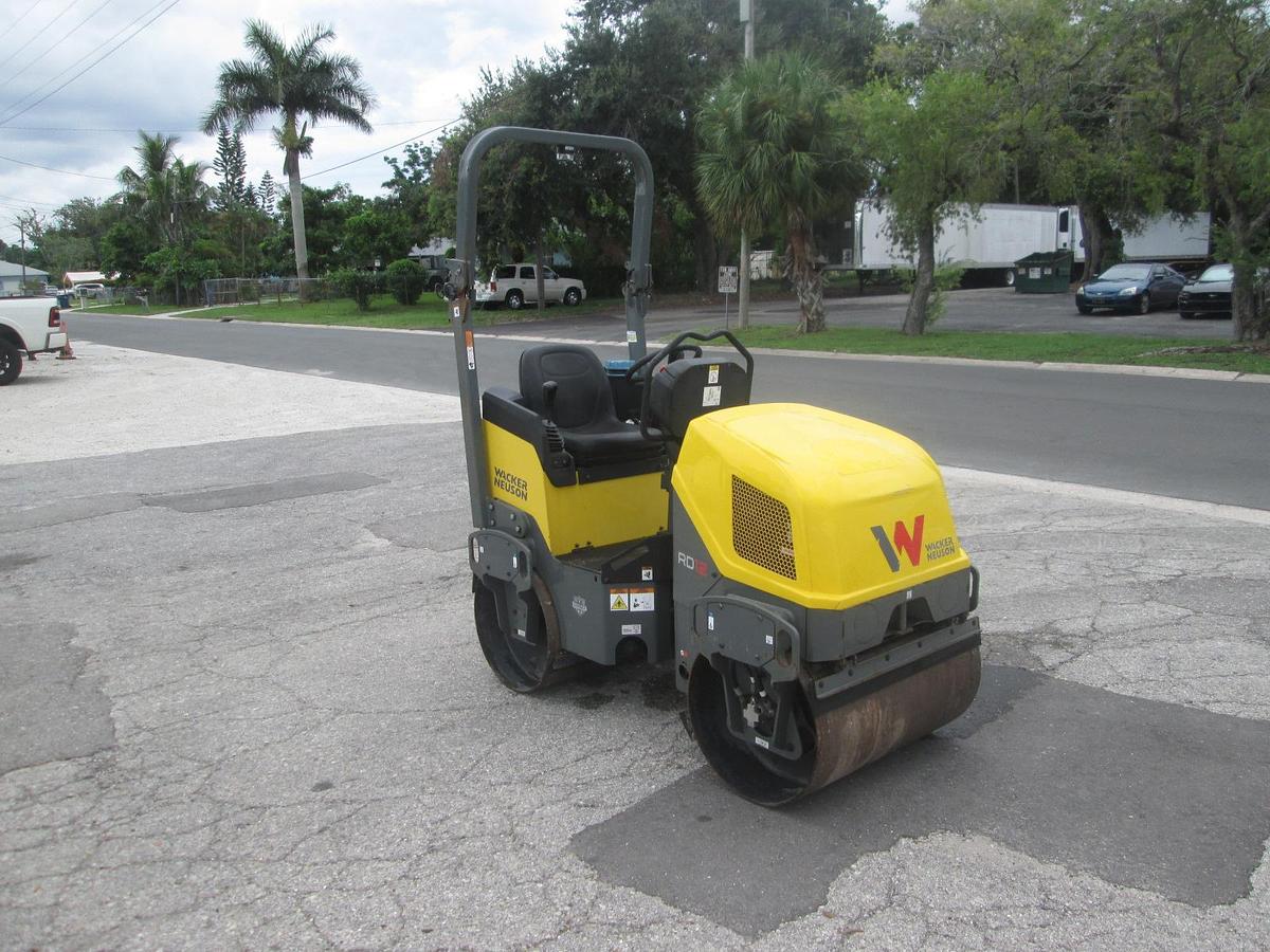 Used 2021 Wacker Neuson RD12 Roller