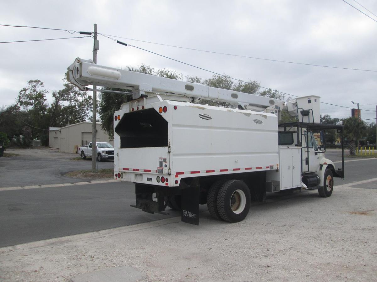 Used 2007 International 4300 Chipper Bucket Truck