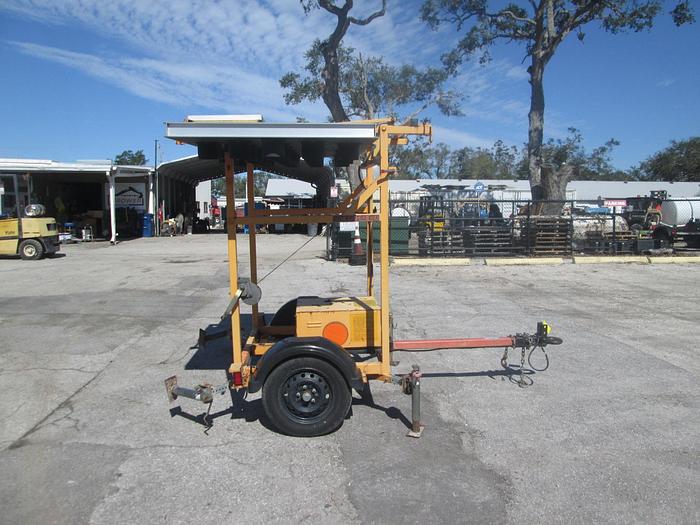 Used 2014 Arrowmaster 5 Arrow Board Trailer