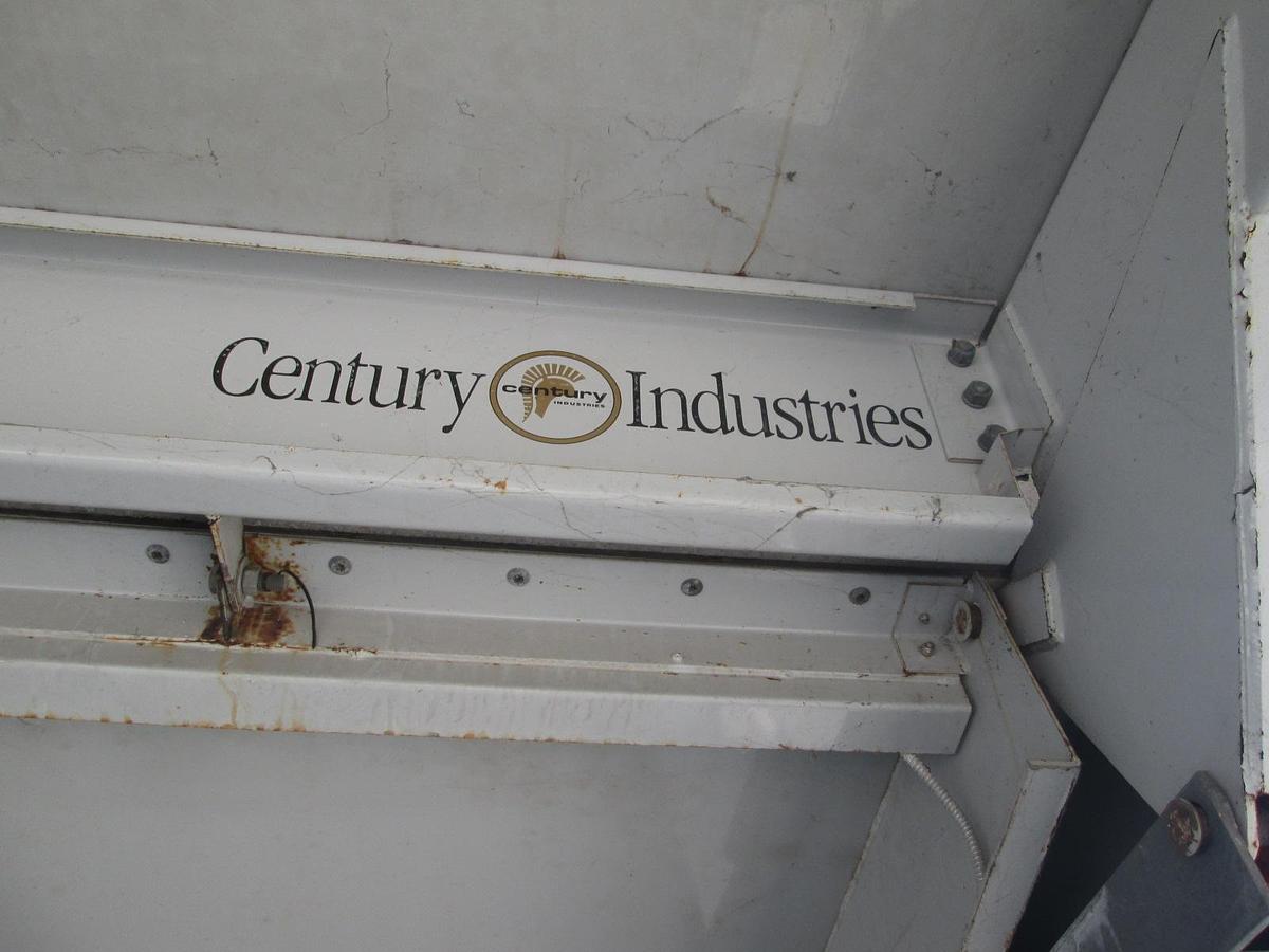 Used 2005 Century Industries Mobil Stage