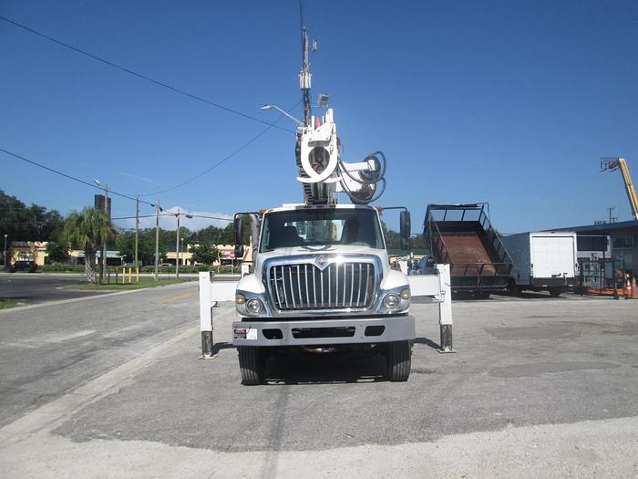 Used 2012 International 7400 Digger Derrick Truck