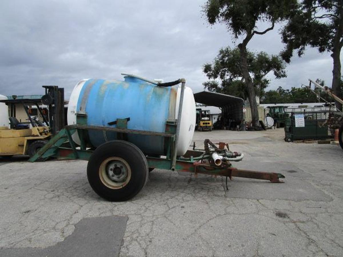 Used 1200 Gallon Kennco Water Wagon