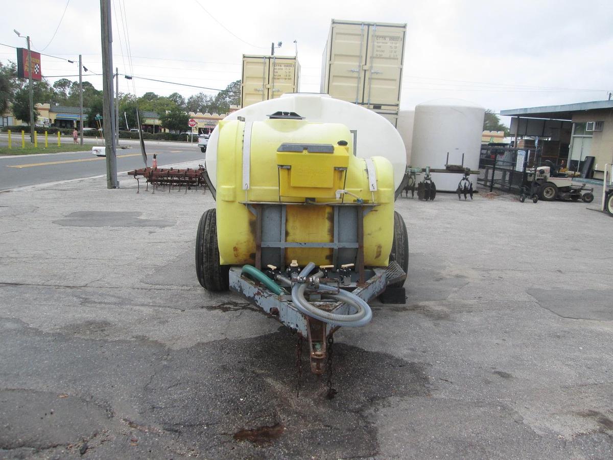 Used 1000 Gallon Water Wagon