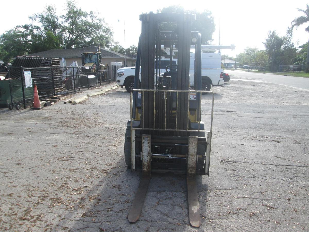 Used Yale GLP070VXE 6500 LB Forklift