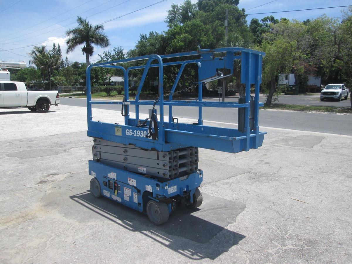 Used 2019 Genie GS1930 Scissor Lift