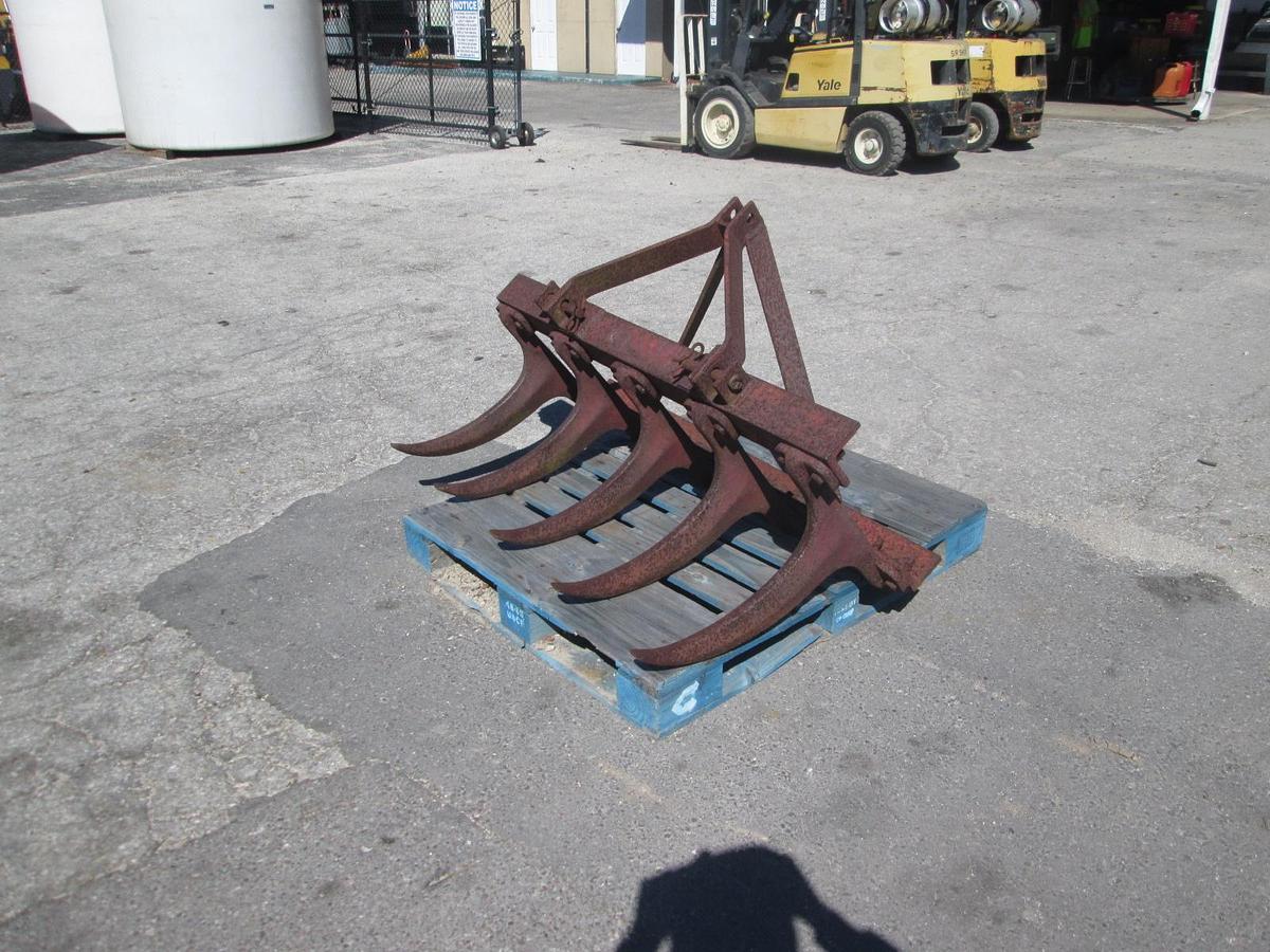 Used 5' 3 Point Ripper