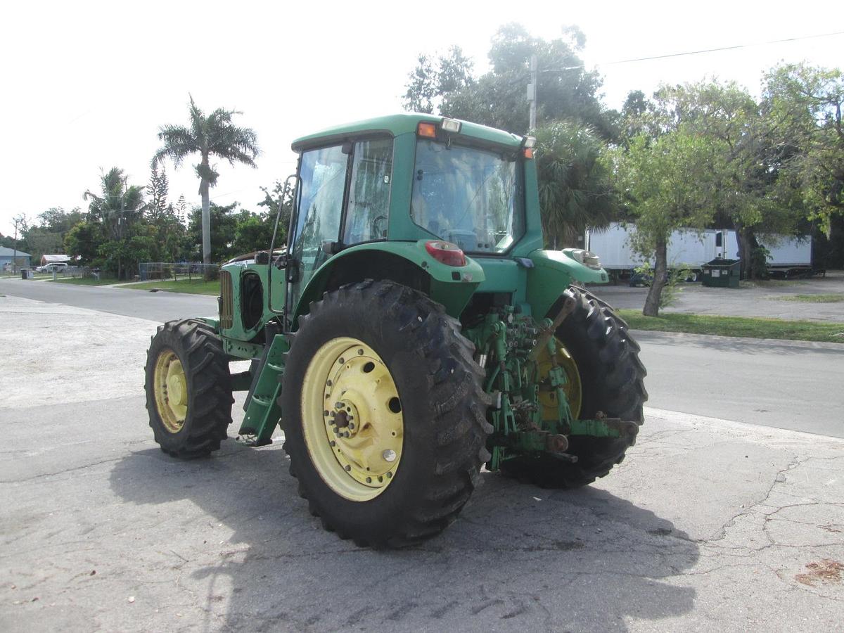 Used 2006 John Deere 7320 Tractor