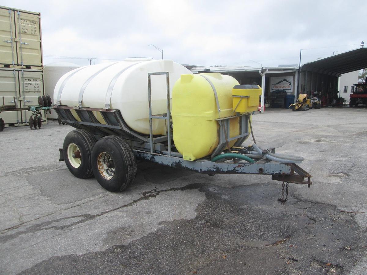 Used 1000 Gallon Water Wagon