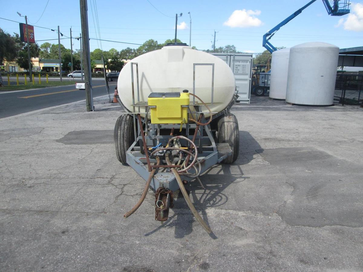 Used 1000 Gallon Water Wagon Sprayer
