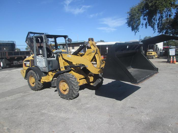 Used 2009 Caterpillar 906H Wheel Loader