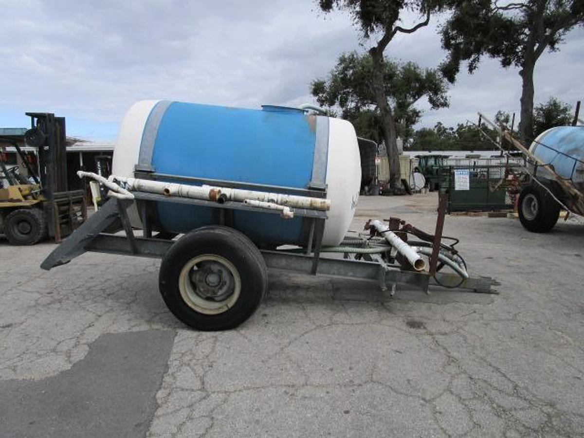 Used 1200 Gallon Kennco Water Wagon