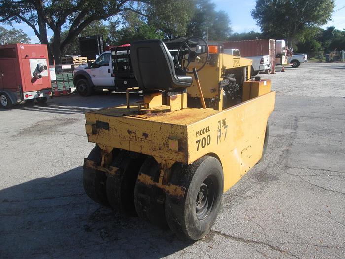 Used 2007 Basic 700 Pneumatic Roller