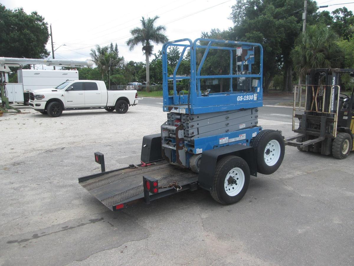 Used 2019 Genie GS1930 Scissor Lift with Tilt 