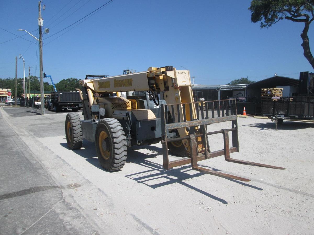 Used 2013 Gehl RS8-42 8,000lb Telehandler